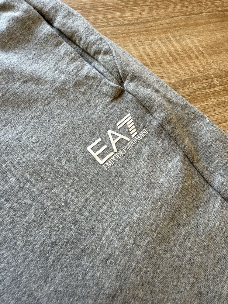 EA7 Долница на анцуг