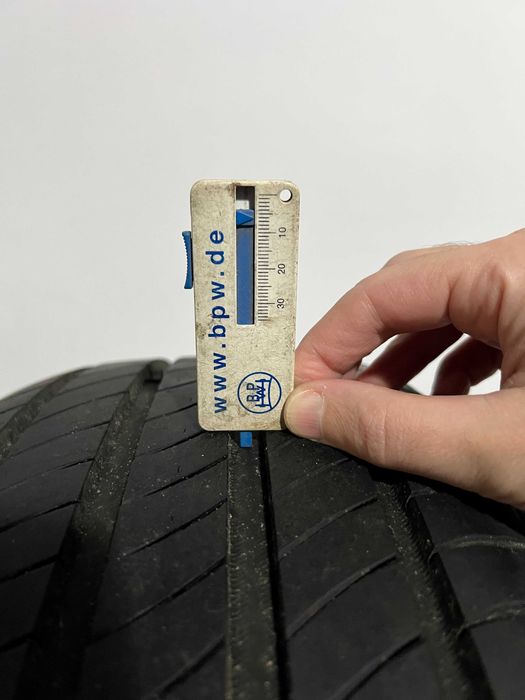 4 x Michelin Primacy 4 235/45 R20 100V