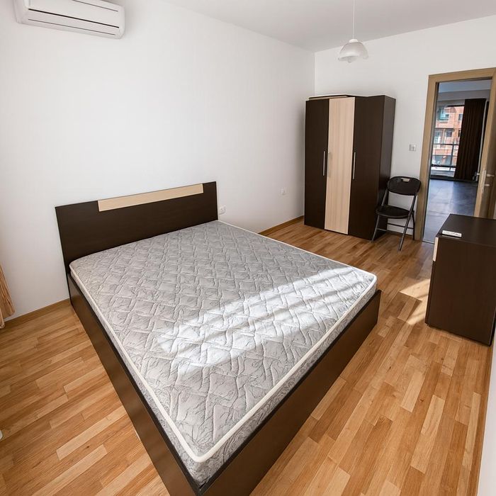 Просторен ТРИСТАЕН апартамент в кв. Христо Смирненски/ С ГАРАЖ!!!