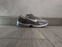 Nike zoom vomero 5
