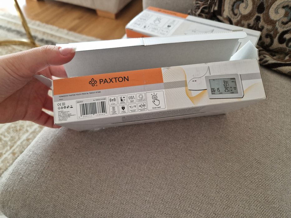 Doua termostate identice Paxton noi