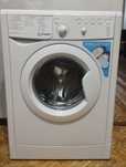 Стиральная машина Indesit IWUB 4105 CIS белый