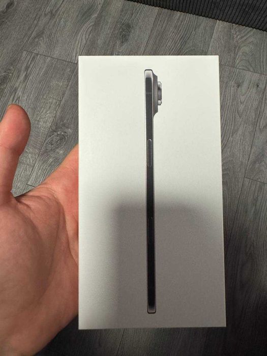 Iphone Air 17 256GB Space Black  - Чисто нов!