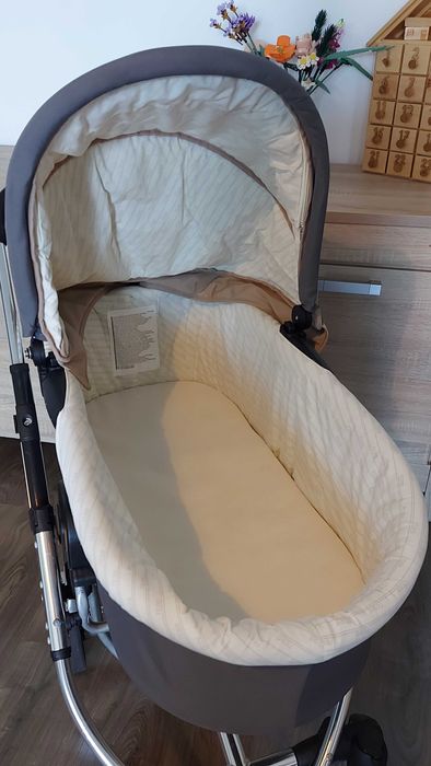 Cărucior bebeluși/ copii