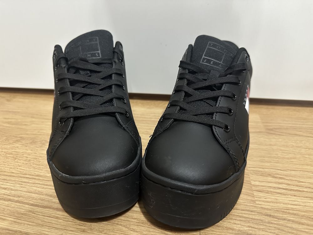 Tommy Jeans sneakers din piele TJW FLATFORM ESS