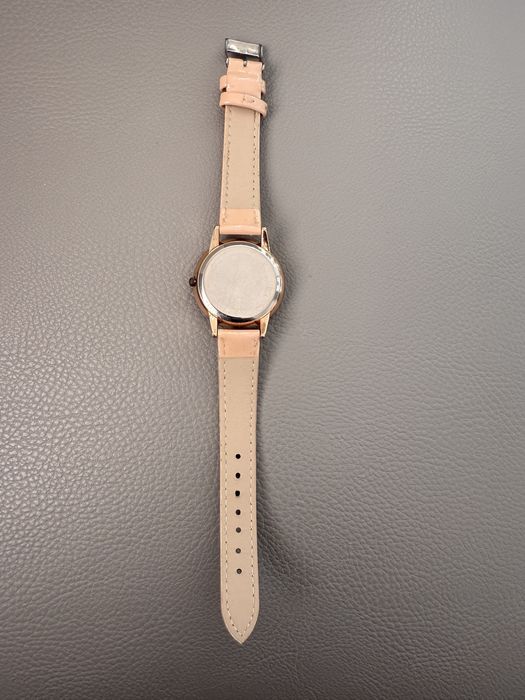 Дамски часовник плюс подарък