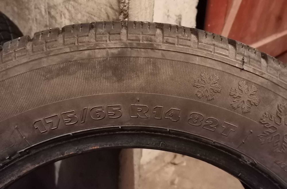 Продавам 2 броя зимни гуми 175.65.14 на 1 сезон дот 2019 Riken
