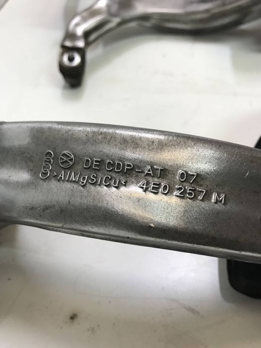 Fuzeta stanga dreapta fata cu rulment senzor ABS VW Volkswagen Phaeton