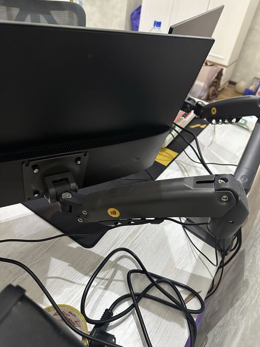 Продается монитор Mi 24 дюма/180 Гц