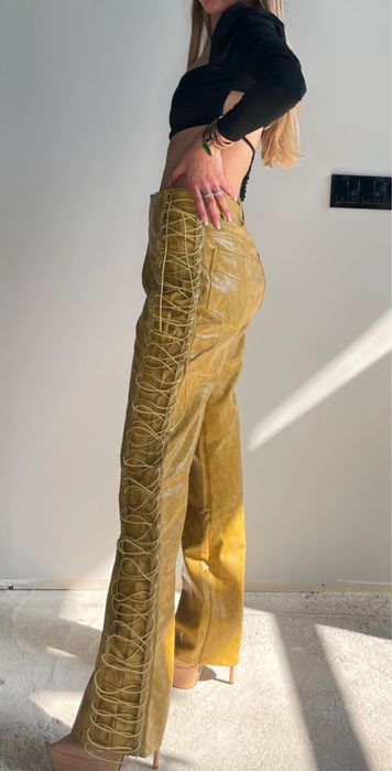 Кожен coachella панталон с връзки каубойски горчица уникален