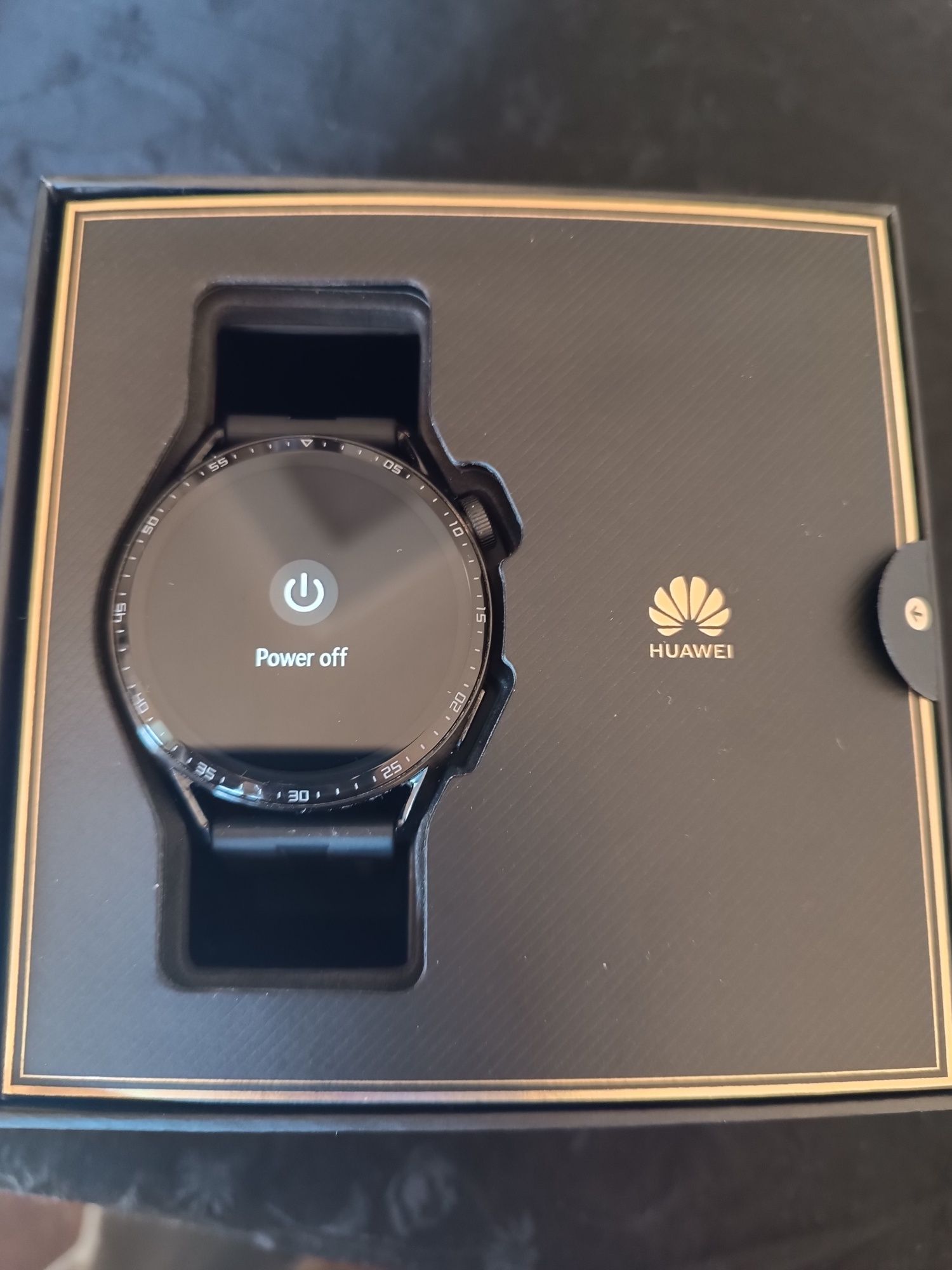 Часовник HUAWEI GT 3