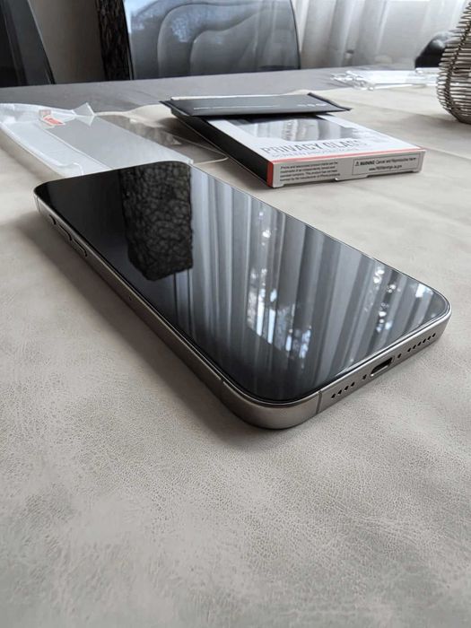 Iphone 15 pro max като нов (гаранционен)