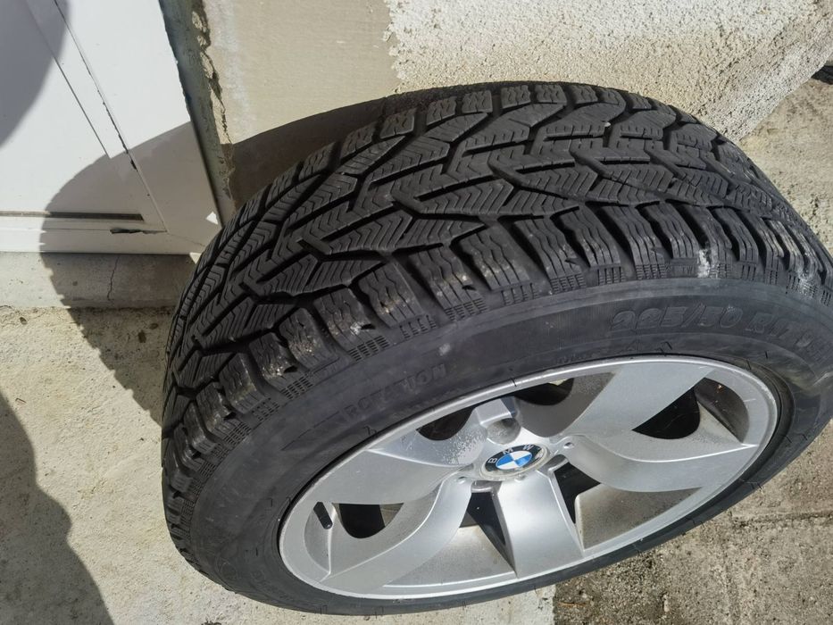 Зимни гуми 225 50 17