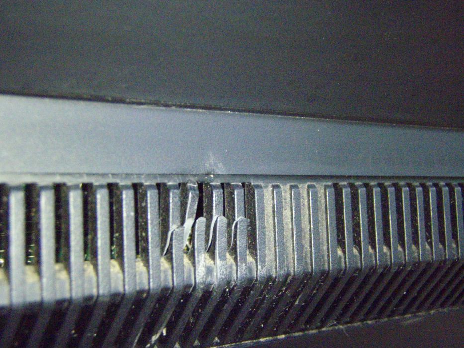 magnetofon Teac X-2000 cu probleme, incomplet