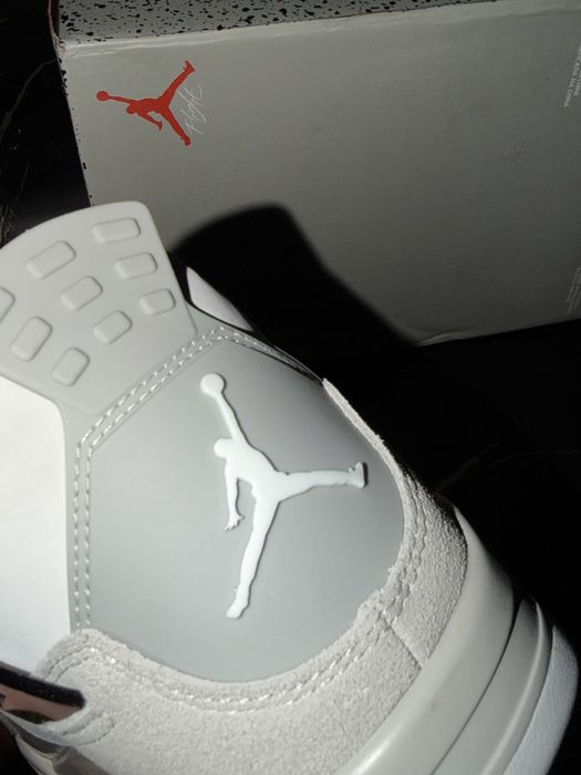 Jordan 4 frozen moments