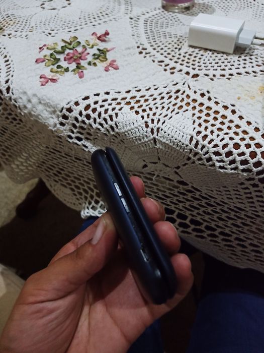 Samsung Gusto 3 Gsm yahshi holatda