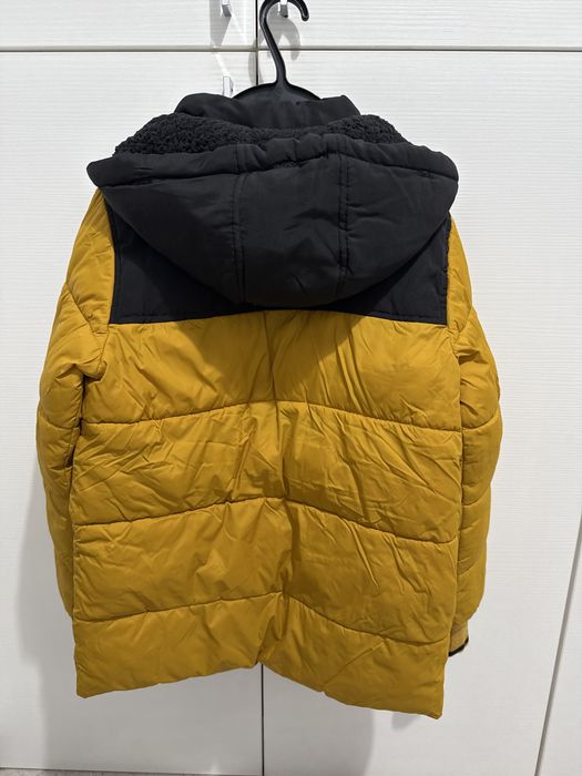 Geaca baieti , narimea 140, C&A