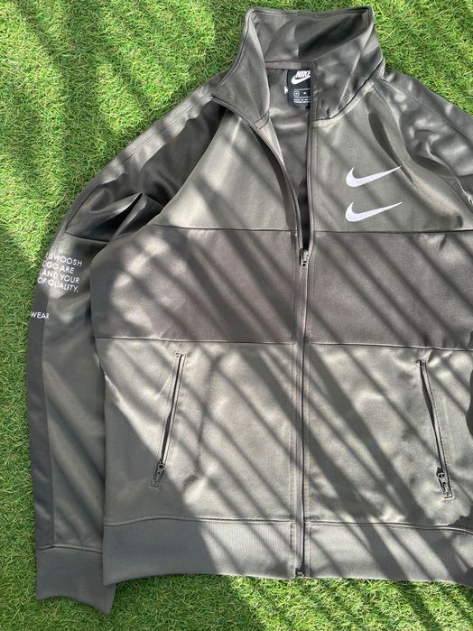 Мъжко горнище : NIKE SWOOSH M