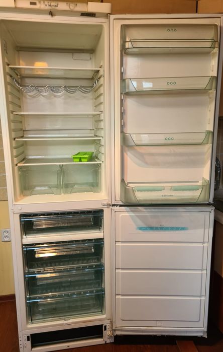 Холодильник Electrolux