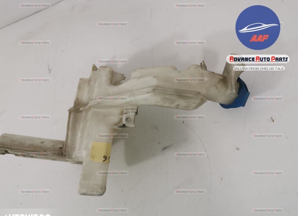 Оригинален резервоар за чистачки Фолксваген / Volkswagen Passat B6 Ори