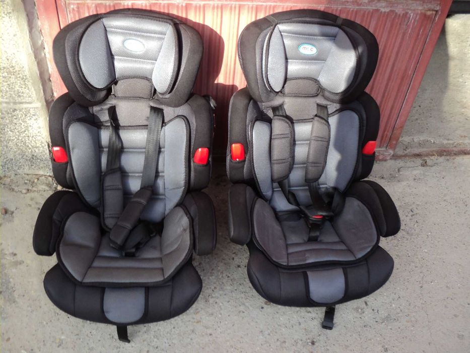 Две детски седалки за кола група 1-2-3 - 9 до 36 кг