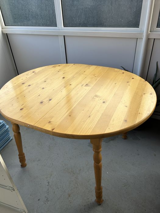 Трапезна маса ( Масивна )