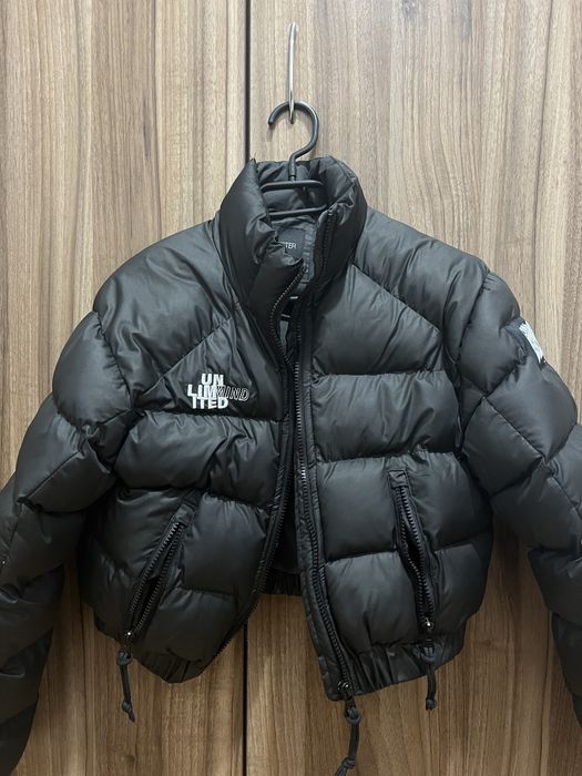 Яке на New Yorker