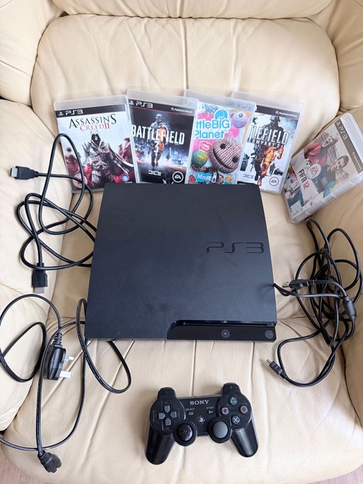 PlayStation 3 Slim 150GB + 1 Джойстик + 5 игри