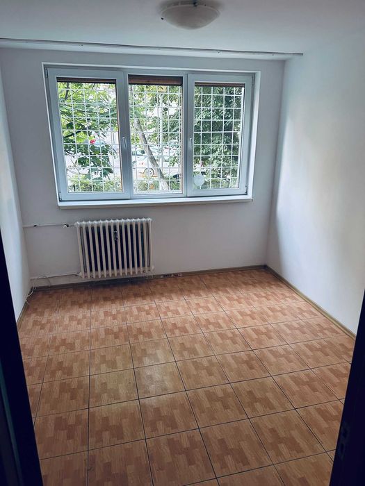 Vand Apartament 4 camere, parter, zona Apusului, Sector 6, Bucuresti