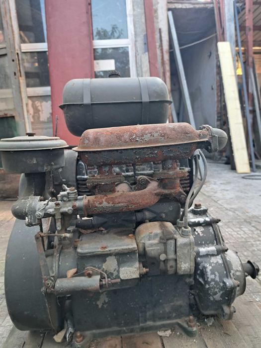 Бензинов Двигател: Четиритактов,  Двуцилиндров, Неизползван, Нов