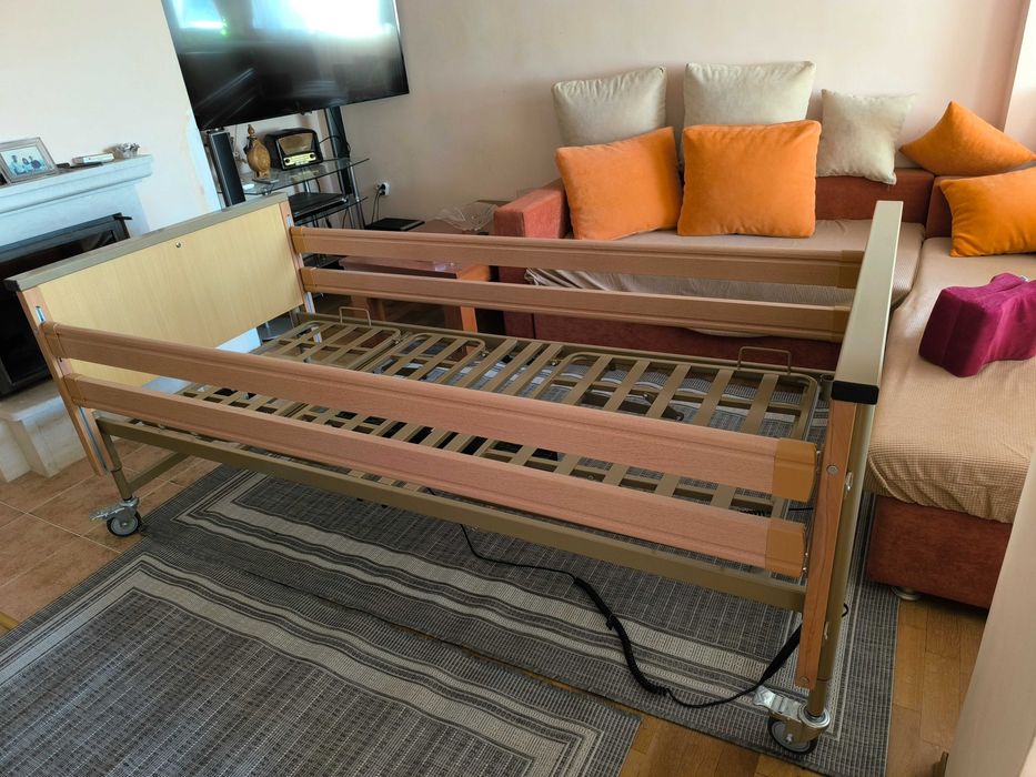 Електрическо болнично легло