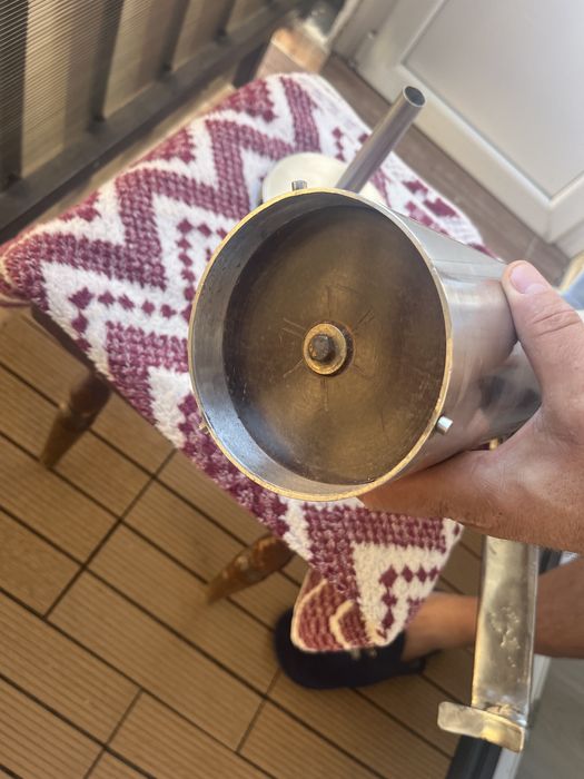 Cârnățar de inox executat manual