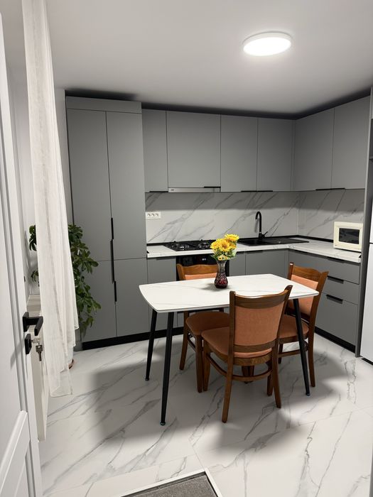 Inchiriez casa 2 camere Faleza Nord