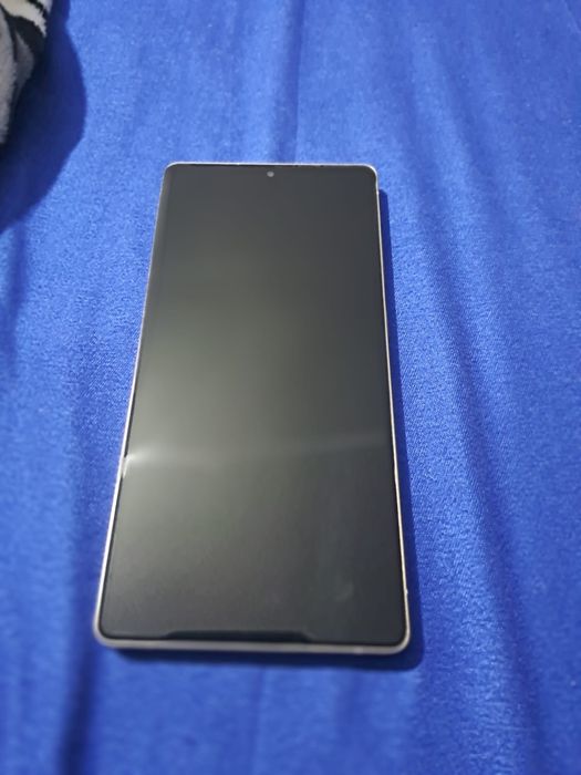 Vând sau schimb cu iphone