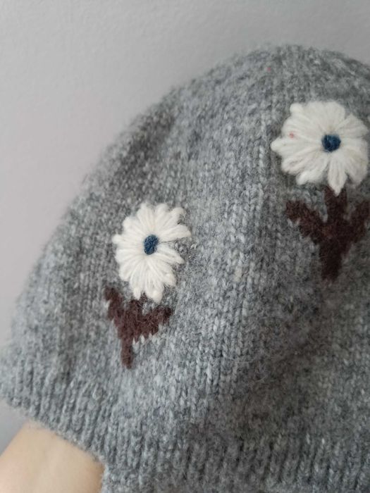 Lot caciuli fetitie 4 ani