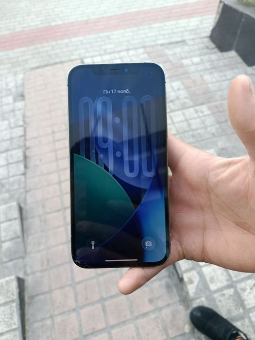 Xolati yaxshi
Xotira 128
Yonks 76 
Feys tt bor
Hamma joyi