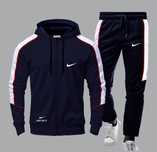 Treninguri Nike

Bleumarin air S M L XL CXL
Gri air S M L XL XXL 
Negr