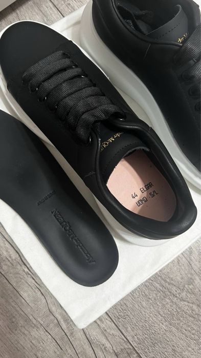 Мужские кроссовки