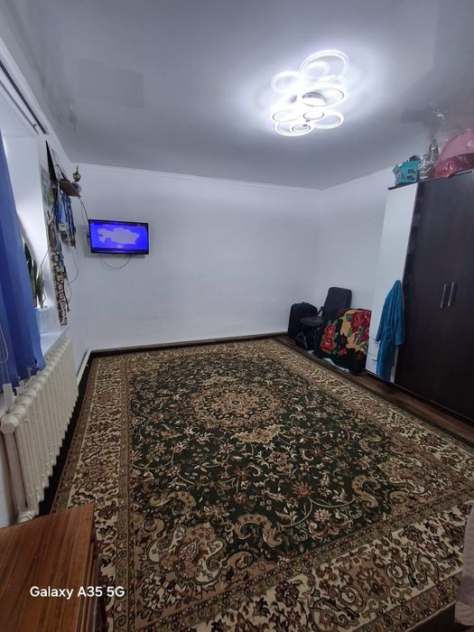 Үй сатылады саудасы бар берекелі үй.