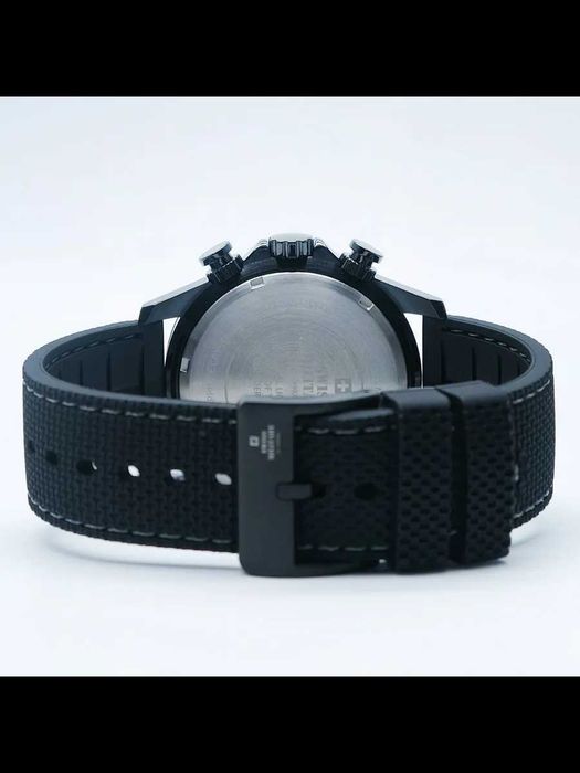 Продам оригинальные швейцарские часы Swiss Military