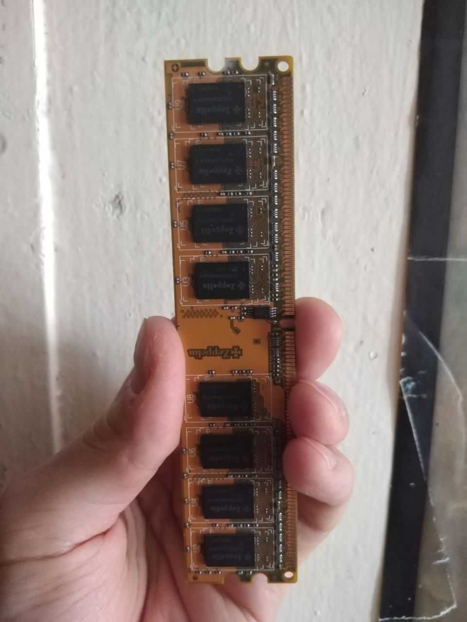ОЗУ Zeppelin DDR2 1Gb (667Mhz)