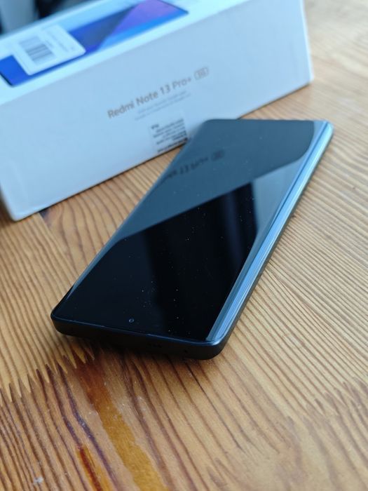 Vând schimb Xiaomi redmi note 13 pro plus 5g impecabil la cutie