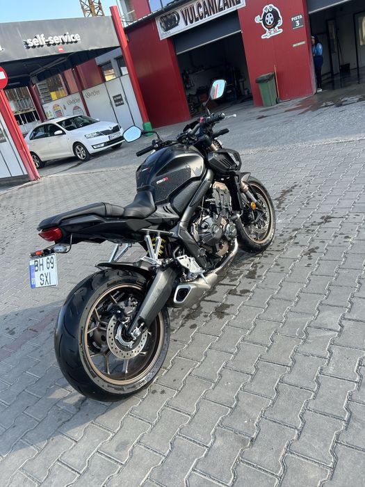 Honda CB650R 2021 - Stare foarte bună -A/A2 - Revizii la zi