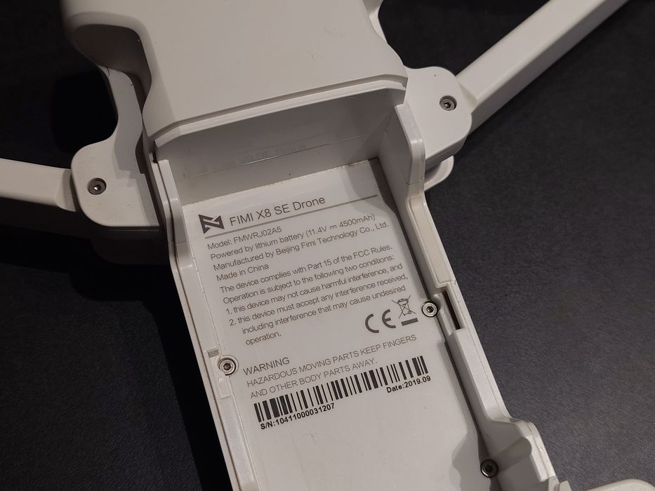 Drona 4K Fimi X8 SE & accesorii, schimb cu obiective Sony.