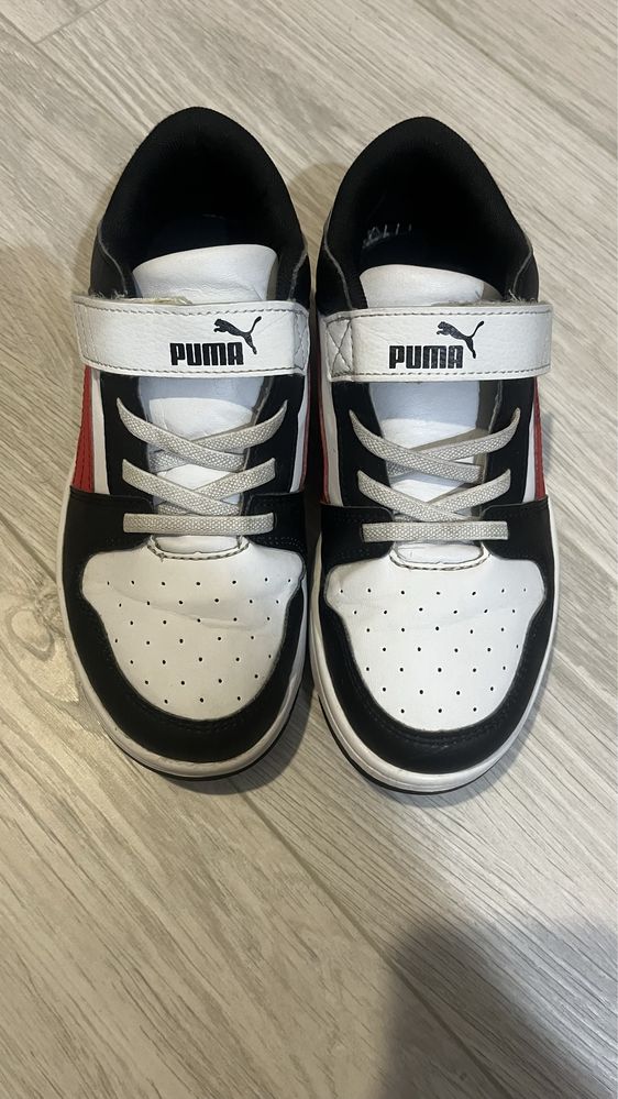 Adidasi Puma marimea 35, 21,5 cm originali