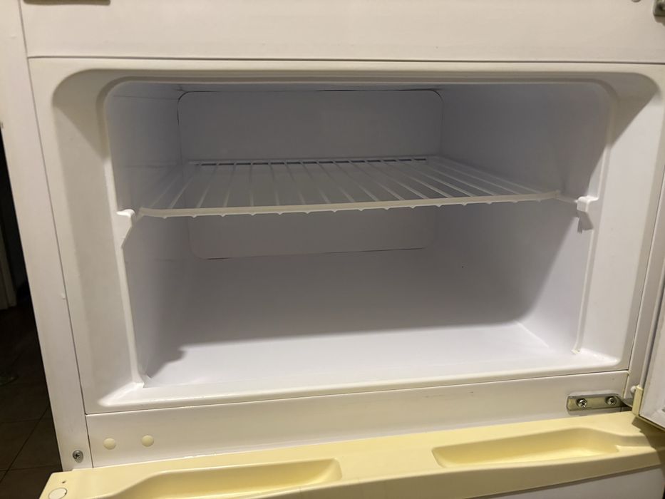 Vand frigider Whitlpool