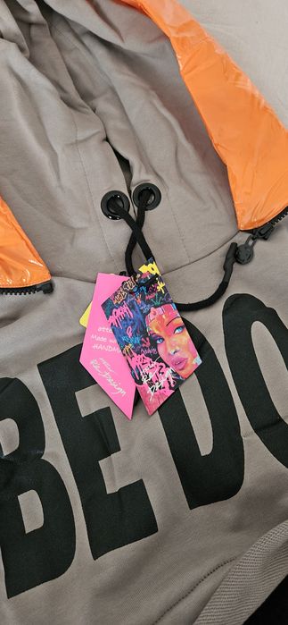 Суичър с отлично качество и визия.