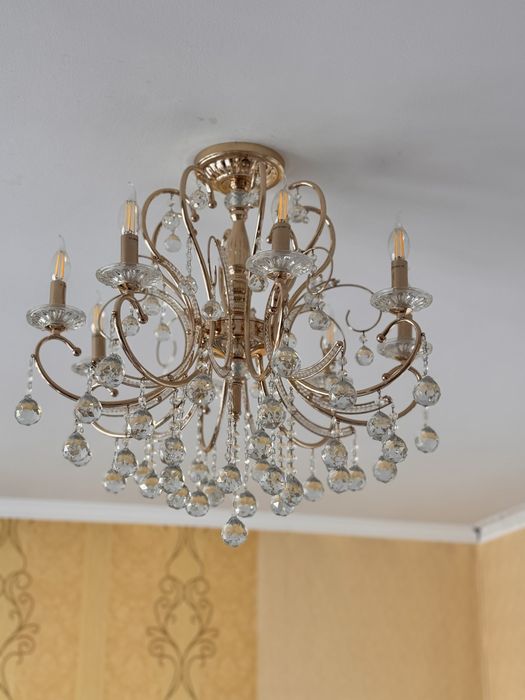 Продам люстру в зал!