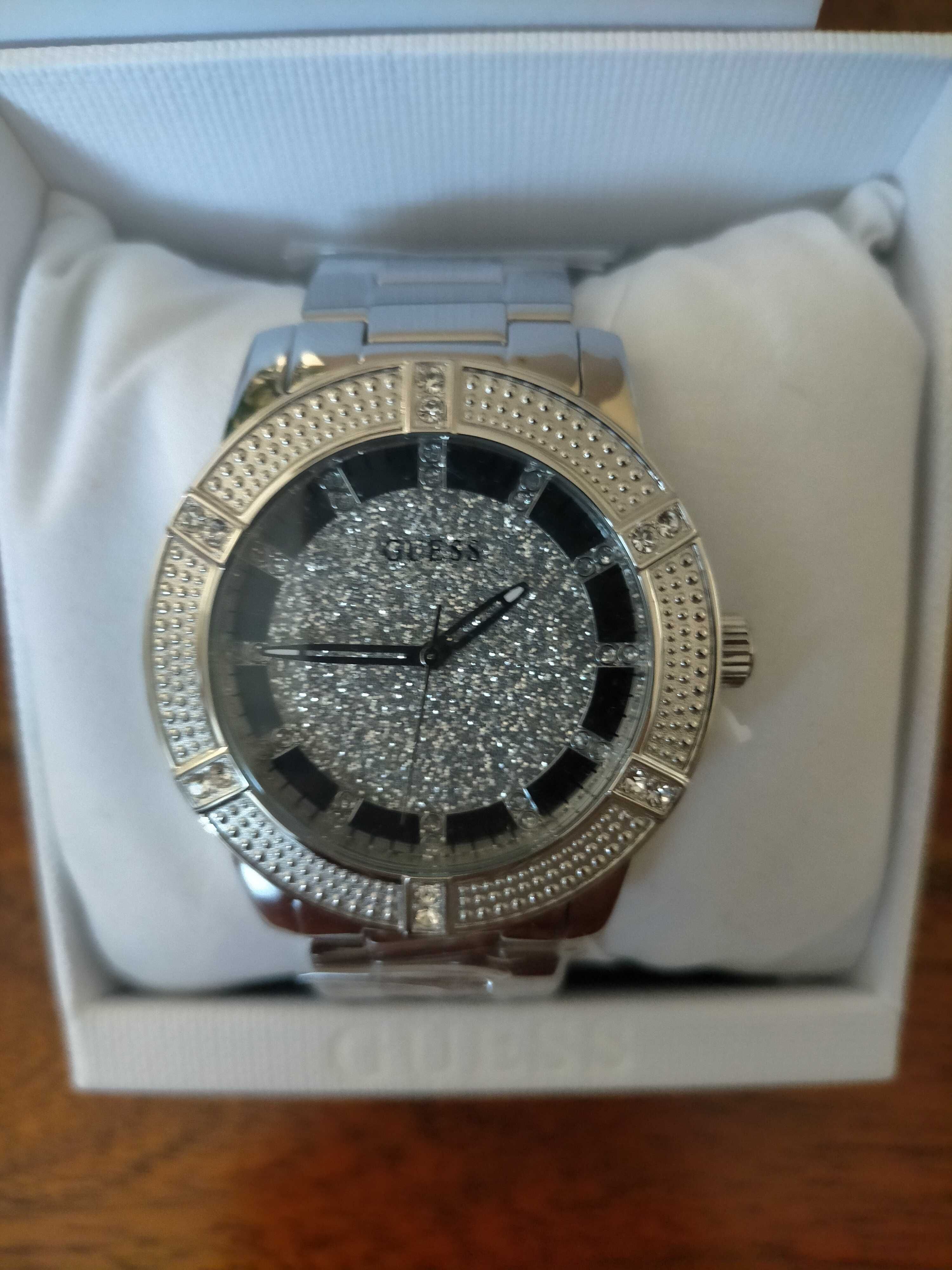 Ceasuri dama Guess