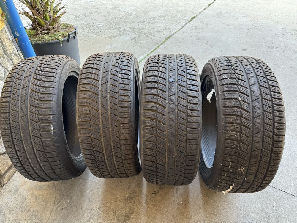 Зимни Гуми TOYO 285/45r20